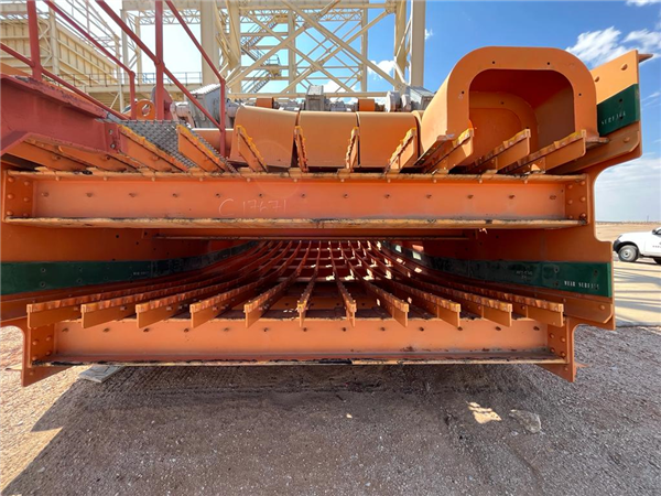 6 Units - Unused Vibramech 12' X 25' (3660mm X 7620mm) Double Deck Secondary Screen)